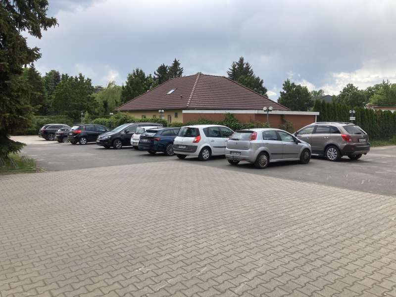 Lichtdurchflutetes Büro im Erdgeschoss im Zentrum von Oranienburg Bild 4