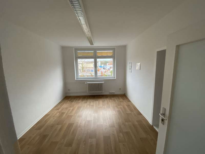 29,98 qm Bürofläche in Bernau zu vermieten! Bild 0