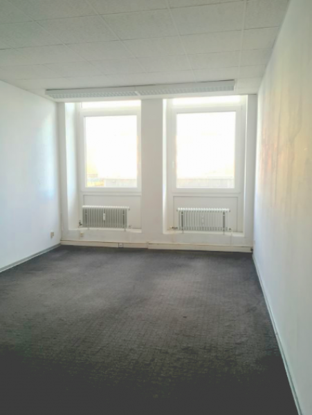 58 qm Büro in Neukölln zu vermieten Bild 0
