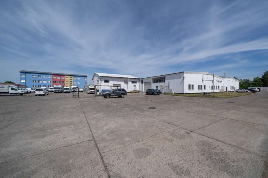 13,88 qm Lagerflächen / Container in Oranienburg zu vermieten Bild 3