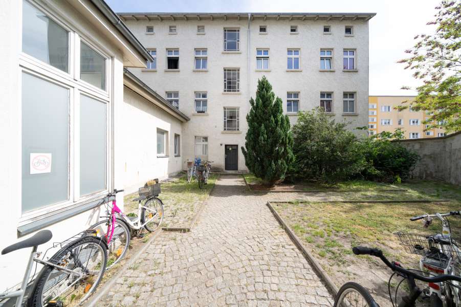 Bernauer Straße 87 Bild 1