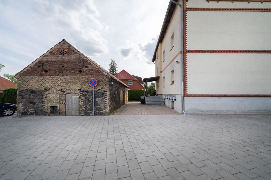 PKW-Stellplatz auf Privatgrundstück zu vermieten Bild 1