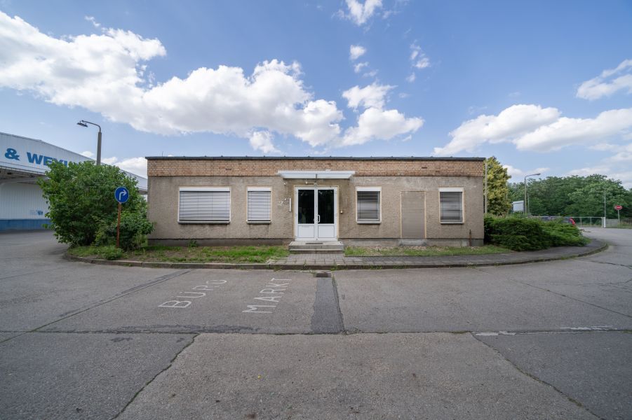 Gewerbehof in Frankfurt (Oder)! Büroflächen zu vermieten Bild 0