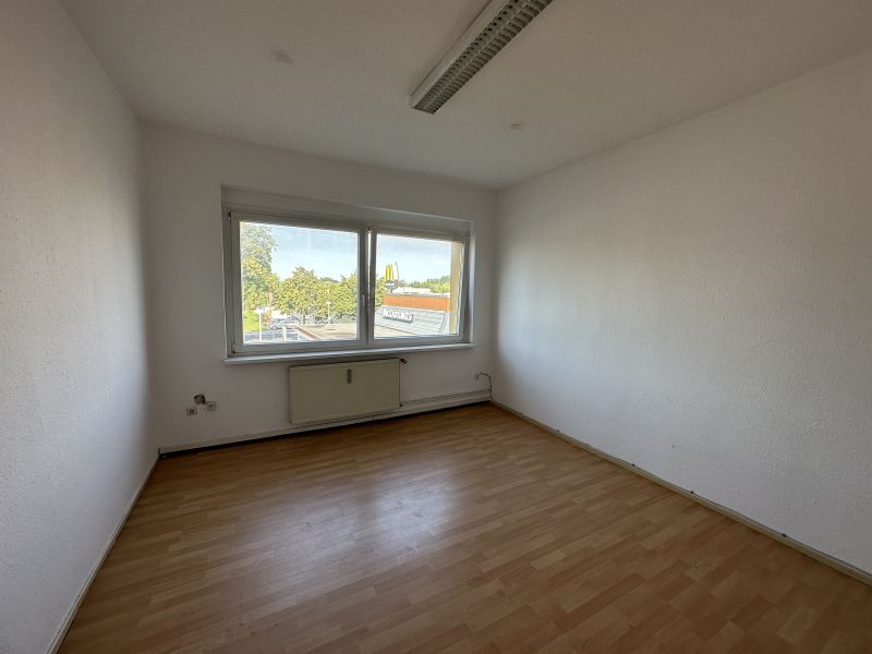 Büro nahe Bhf Sachsenhausen // ca. 20 qm Bild 0