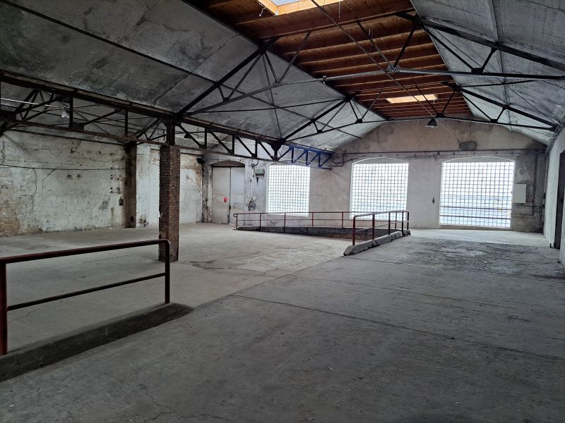 Große Gewerbehalle in Zossen: 1.290 qm Fläche für vielfältige Möglichkeiten! Bild 4