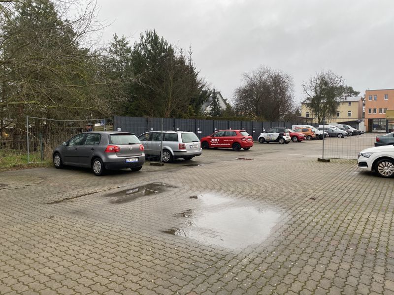 privater PKW Stellplatz in Oranienburg zu vermieten Bild 3