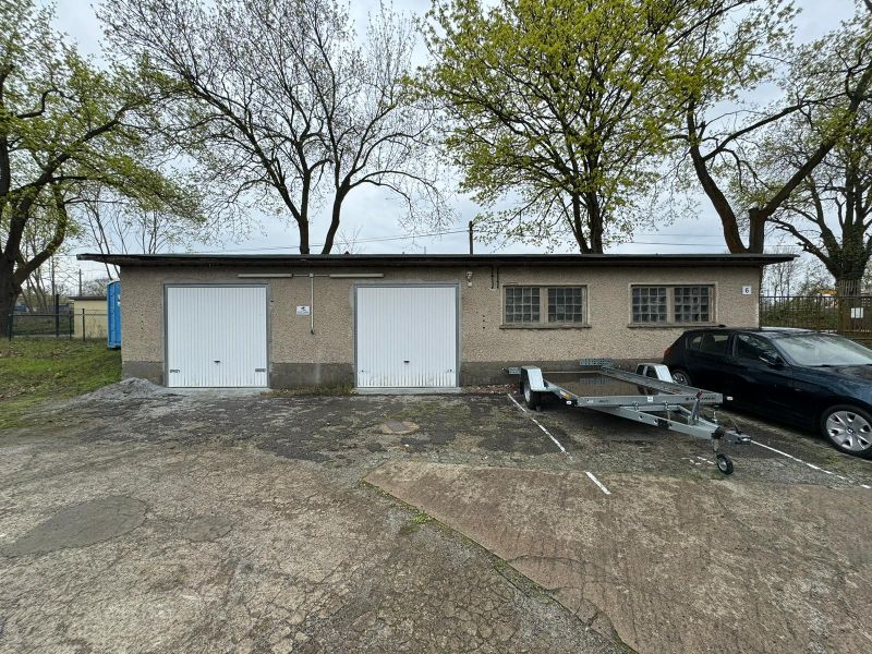 46,64 m² große Garage mit Stromversorgung Bild 2