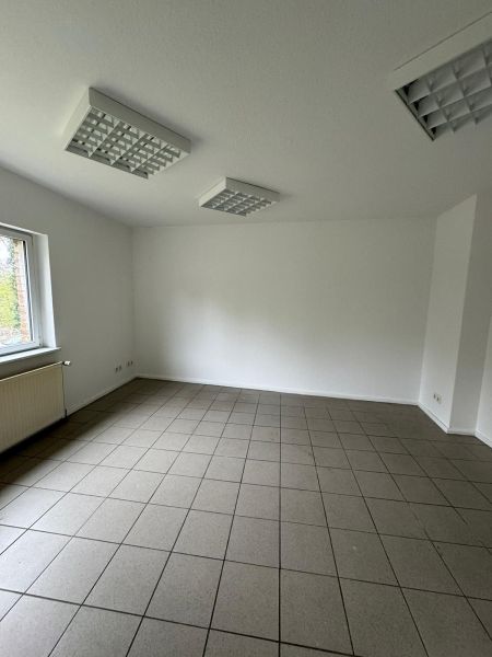 Große Gewerbehalle in Zossen: 1.290 qm Fläche für vielfältige Möglichkeiten! Bild 5