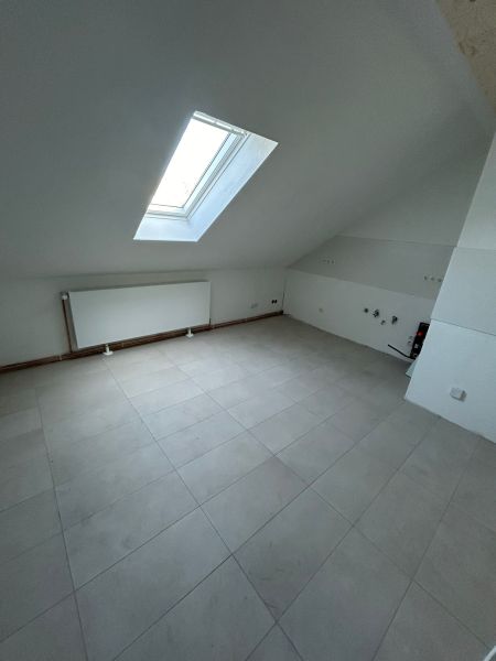 Dachgeschosswohnung ca. 102 qm zentral zum Bahnhof Zossen gelegen - Photo 5