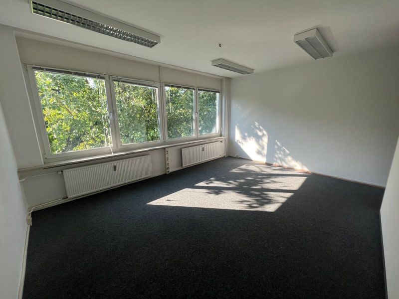 Gewerbeflächen 25,40 qm in Eggersdorf zu vermieten 3. OG Bild 1