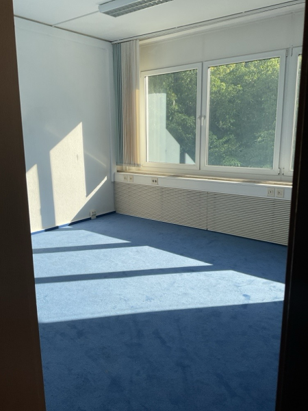 Büroraum 24 qm direkt in Eggersdorf zu vermieten Bild 0