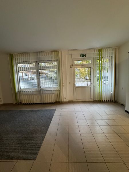 120 m² Gewerbefläche mit Schaufenster ** Frankfurter Allee / Bahnhof Lichtenberg Bild 3