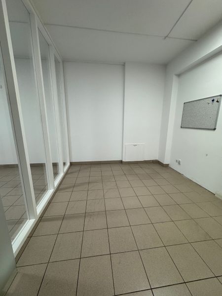 120 m² Gewerbefläche mit Schaufenster ** Frankfurter Allee / Bahnhof Lichtenberg Bild 4