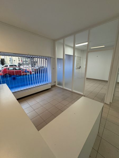 120 m² Gewerbefläche mit Schaufenster ** Frankfurter Allee / Bahnhof Lichtenberg Bild 0