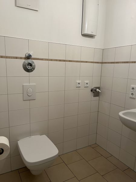 Wunderschöne, frisch renovierte Wohnung in Top-Lage – Jetzt anfragen! Bild 2