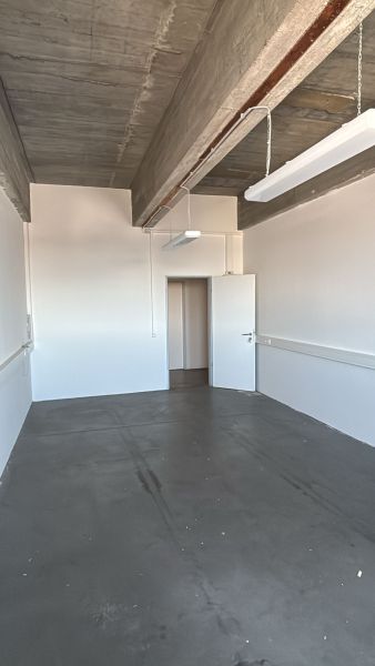 Attraktive Gewerbefläche 30 qm Büro in Neukölln Bild 1