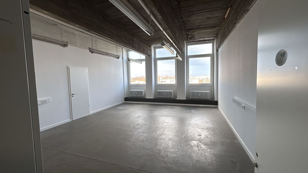 Modernes 45 qm Büro Industriestil mit Charme und zentraler Lage! Bild 0