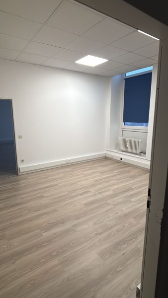 304 qm Bürofläche in Neukölln zu vermieten: Perfekte Arbeitsumgebung für Ihr Business! Bild 3