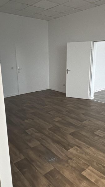 AB SOFORT: 86,00 m² Büroraum im 5.OG Bild 1