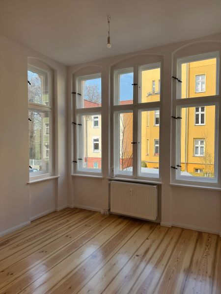 Altbauwohnung mit Wintergarten im Herzen von Eberswalde Bild 0