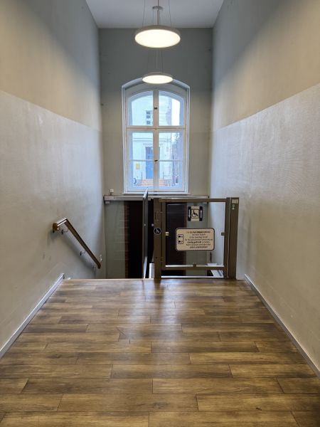 Einzigartige EG-Gewerbeeinheit in der alten Post zu vermieten Bild 8