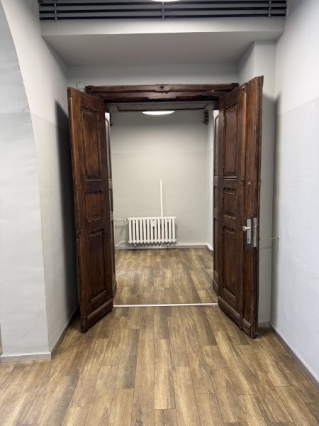 Einzigartige EG-Gewerbeeinheit in der alten Post zu vermieten Bild 6