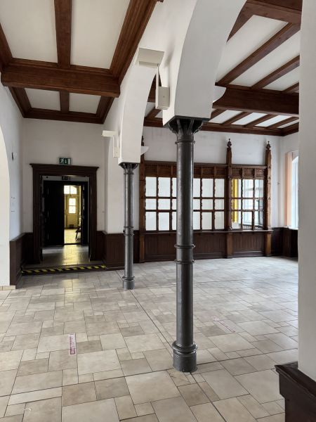 Einzigartige EG-Gewerbeeinheit in der alten Post zu vermieten Bild 7