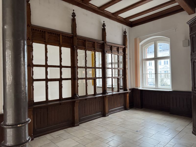 Einzigartige EG-Gewerbeeinheit in der alten Post zu vermieten Bild 3