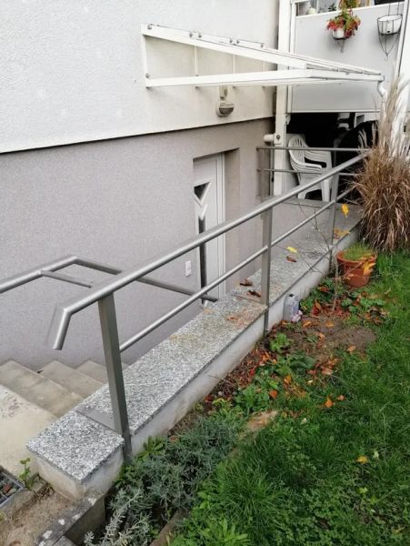 Attraktive 1 Zimmerwohnung mit großer separater Wohnküche und Terrasse Bild 7