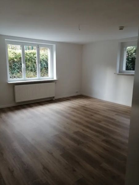 Attraktive 1 Zimmerwohnung mit großer separater Wohnküche und Terrasse Bild 2