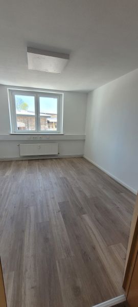 Büroräume in Zossen zu vermieten ! Flexible Aufteilung ab 17 qm Bild 0