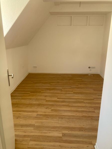 117,04 qm Frisch sanierte 4 Zimmer Wohnung in Strausberg zu vermieten Bild 4