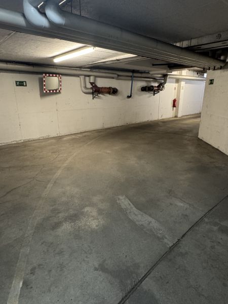 ** Tiefgaragen-Stellplatz unweit des S-Bhf Lichtenberg ** Bild 6