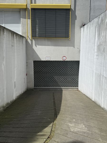 ** Tiefgaragen-Stellplatz unweit des S-Bhf Lichtenberg ** Bild 2