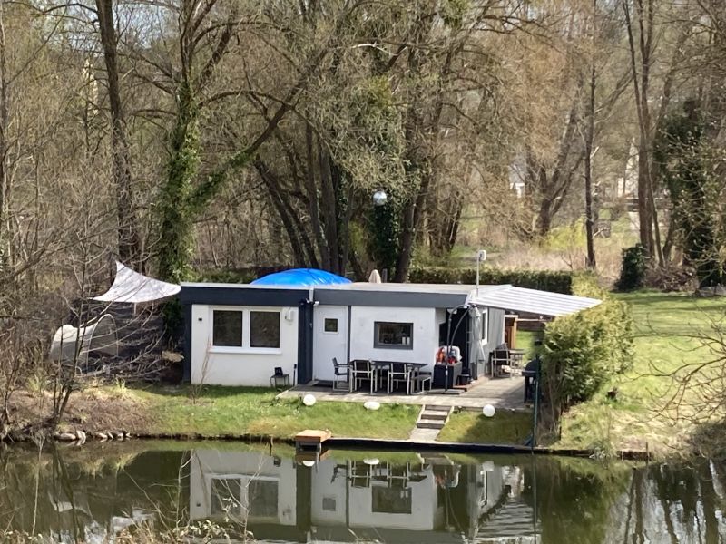 Bungalow/ Wochenendgrundstücke für Handwerker, inkl. Interieur 800 qm Wassergrundstück am Kalkgraben Bild 3