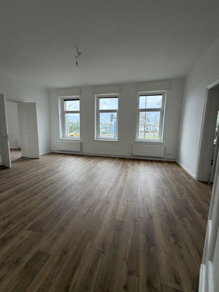 Frisch sanierte 4 Zimmer Erdgeschosswohnung in Oranienburg zu vermieten - Foto 1