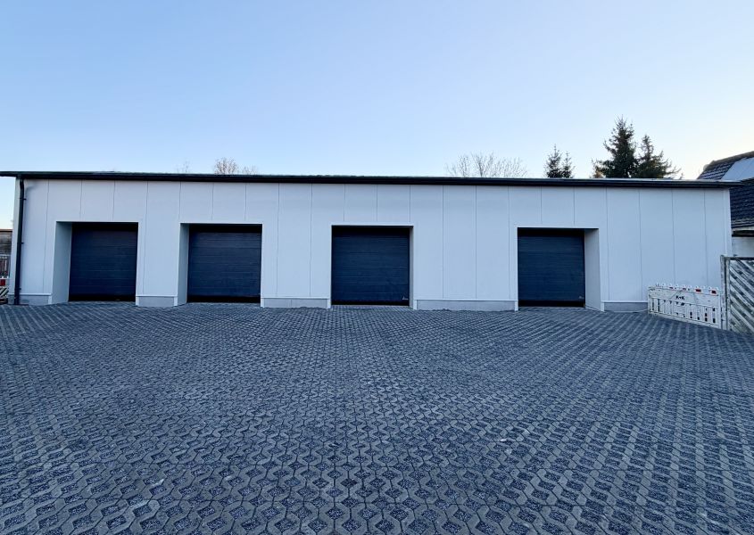Ebenerdige Garage/Lagerfläche 34,27 qm mit Freifläche und Stromanschluss zu vermieten Bild 2