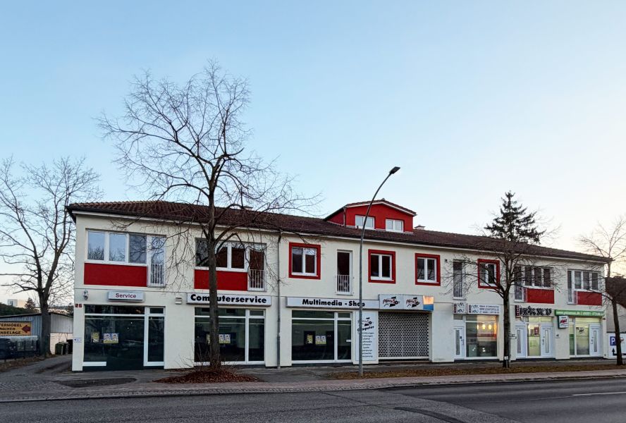 Lichtdurchflutetes Büro im Erdgeschoss im Zentrum von Oranienburg Bild 0