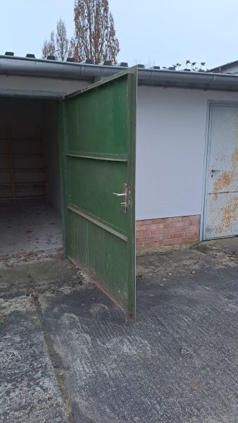 12 qm  ca. 3m x 4m Garage in Hennigsdorf Bild 1