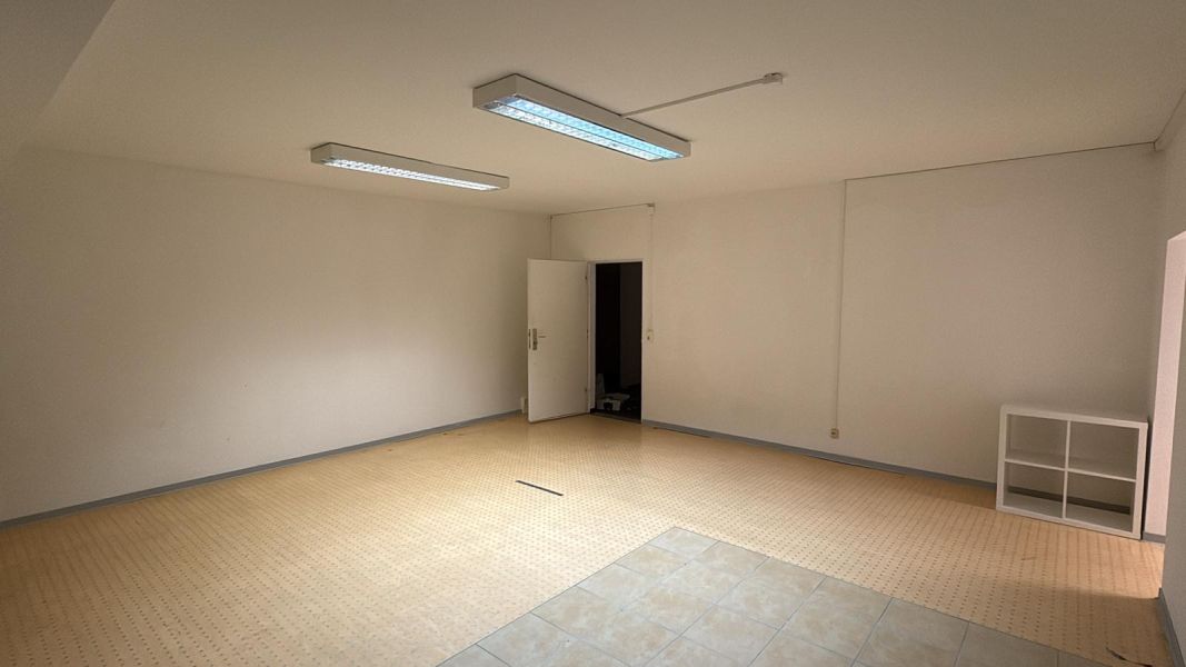 Gewerbefläche mit eigenem Bad in Ahrensfelde zu vermieten! Bild 1