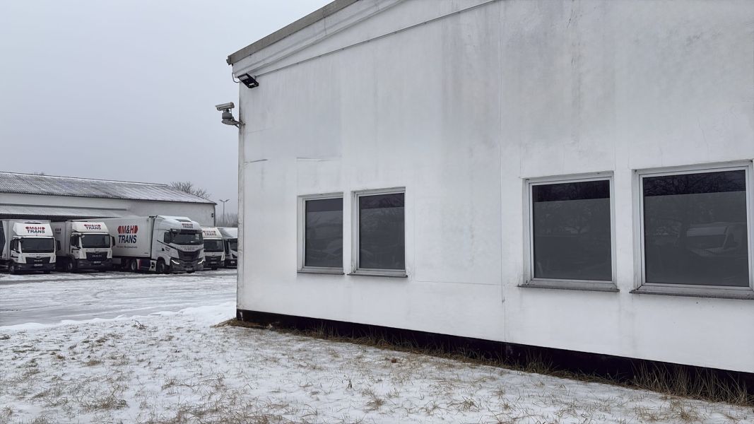 Büroraum im EG mit separatem Zugang Bild 9