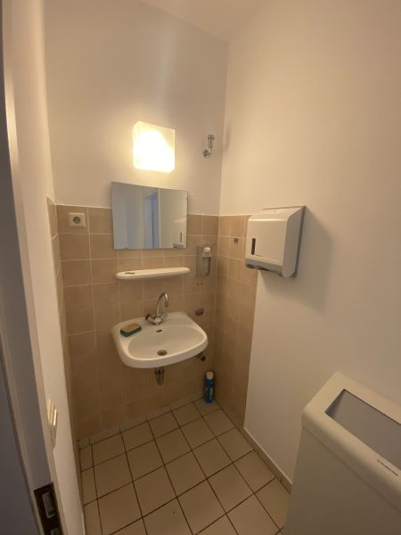 Büro in Oranienburg! Jetzt neu: ca. 216,67 qm, dazu weitere Büros & Stellplätze verfügbar. Bild 10