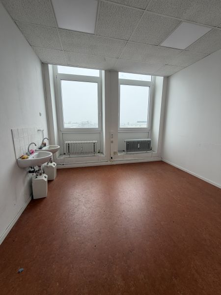 Bürofläche in Neukölln 60 qm im 4. OG Bild 2
