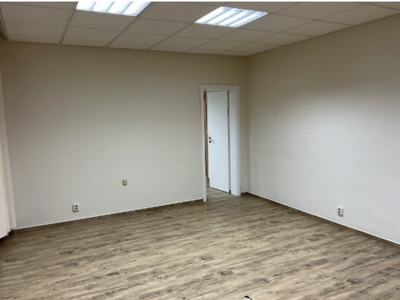 214,52 qm Gewerbefläche in Eggersdorf zu vermieten Bild 1