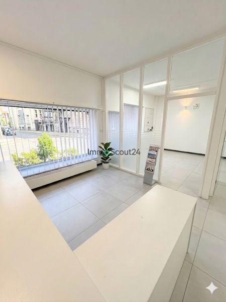 120 m² Gewerbefläche mit Schaufenster ** Frankfurter Allee / Bahnhof Lichtenberg Bild 0