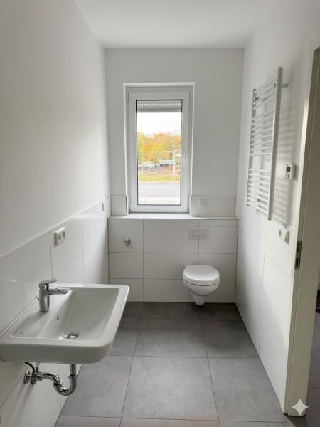 Wohnen am Stienitzsee, stilvoll saniert 73,07 qm 2 Zimmer mit 24 qm Terrasse und 120 qm Garten - Photo 2