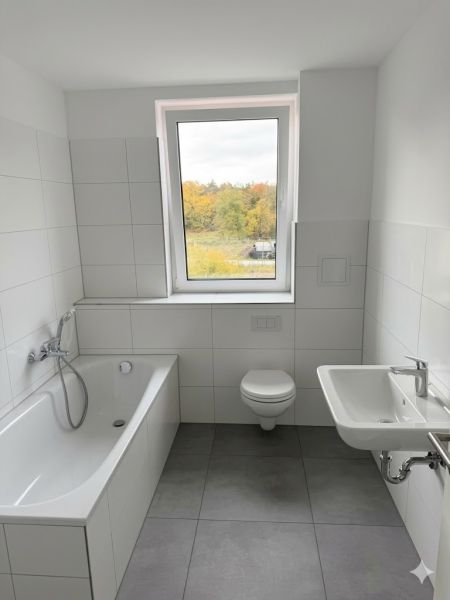 Hochwertig und stilvoll saniert 79,66 qm 3 Zimmer mit großer Dachterrasse - Photo 4