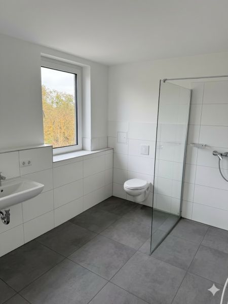 Wohnen am Stienitzsee, hochwertig und stilvoll saniert 65,44 qm 2 Zimmer mit großem Balkon - Photo 3