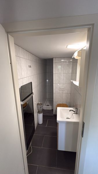 Bungalow/ Wochenendgrundstücke für Handwerker, inkl. Interieur 800 qm Wassergrundstück am Kalkgraben Bild 1