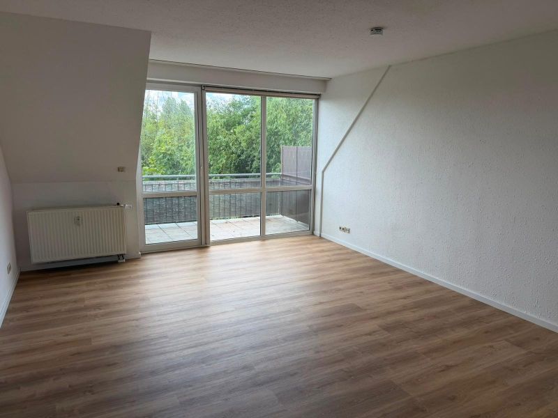 Saniert 2 Zimmerwohnung im Dachgeschoss - Foto 1